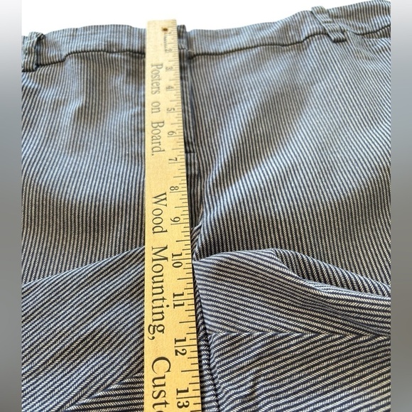 Lane Bryant Women's Plus Size 16 Bermuda Shorts Cotton Blend Navy White Striped - Picture 8 of 15